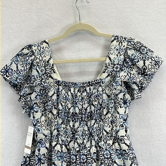 Taylor Women’s Maxi Sz 12 Blue/White  Smocked Elastic Back Polyester Boho NWT - Picture 6 of 12